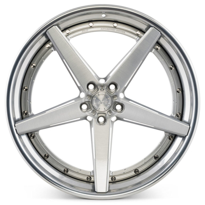 Desain Cekung Roda Tempa ADV5 Audi RS4