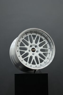 BBS LM Gloss White untuk Toyota A90 A91 GR Supra